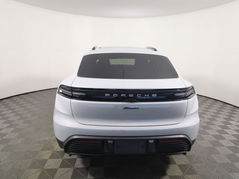 New 2026 Porsche Macan Electric RWD image 6