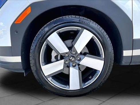 Used 2025 Hyundai Santa Fe Limited AWD/4WD image 11