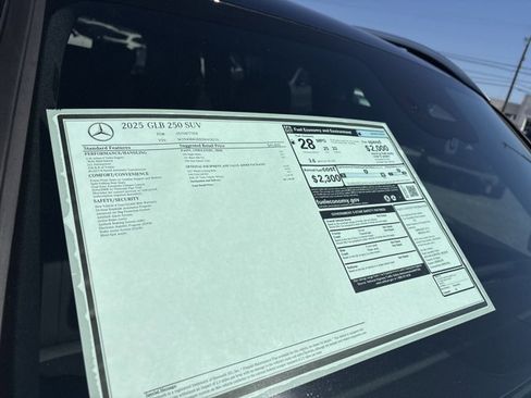 Certified 2025 Mercedes-Benz GLB 250 image 25