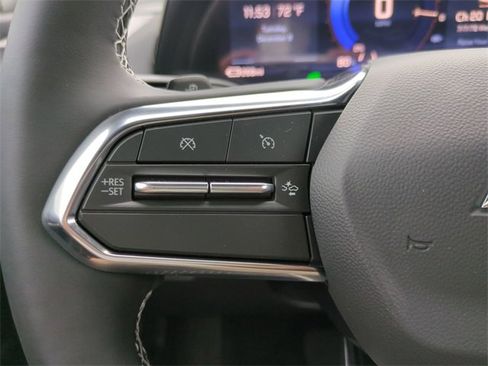 New 2026 Chevrolet Equinox EV LT image 25