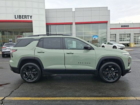 Used 2025 Chevrolet Equinox LT w/ Midnight Edition image 7