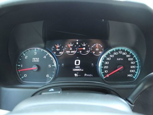 Used 2017 Chevrolet Suburban Premier AWD/4WD image 15