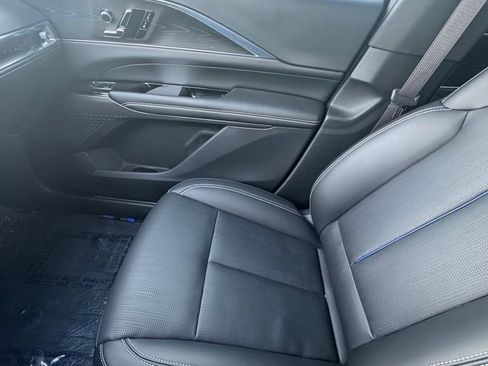 Used 2024 Cadillac Lyriq Luxury w/ LPO, Floor Liner Package AWD/4WD image 26