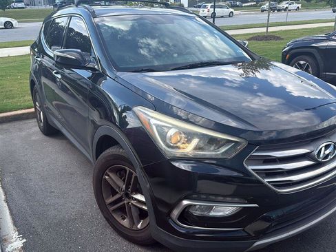 Used 2017 Hyundai Santa Fe Sport FWD image 1