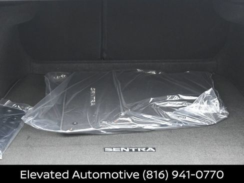 Certified 2025 Nissan Sentra SR w/ SR Premium Package FWD image 11
