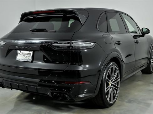Used 2023 Porsche Cayenne GTS AWD/4WD image 12