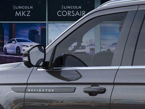 New 2025 Lincoln Navigator Black Label image 20