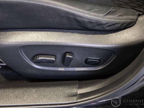 Used 2020 Nissan Rogue SV image 23