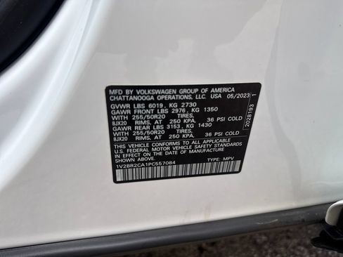 Used 2023 Volkswagen Atlas SEL AWD/4WD image 5