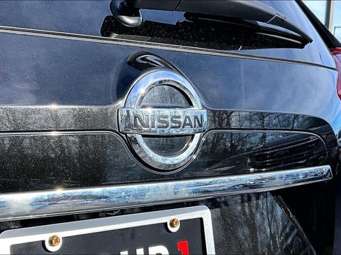 Used 2018 Nissan Rogue SL w/ Premium Package image 29