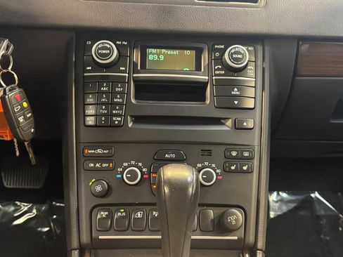Used 2011 Volvo XC90 3.2 FWD image 14