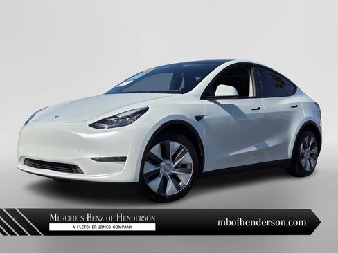 Used 2023 Tesla Model Y Long Range AWD/4WD image 1