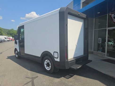 Used 2024 Chevrolet Brightdrop 400 w/ Commercial Equipment Package AWD/4WD image 3