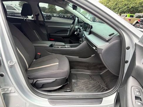 Used 2024 Hyundai Sonata SEL FWD image 12