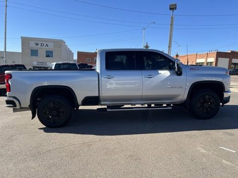 Used 2022 Chevrolet Silverado 2500 LTZ w/ LTZ Plus Package image 5