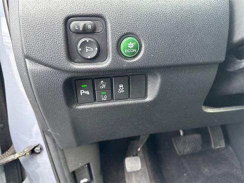 Certified 2022 Honda Pilot Touring image 20