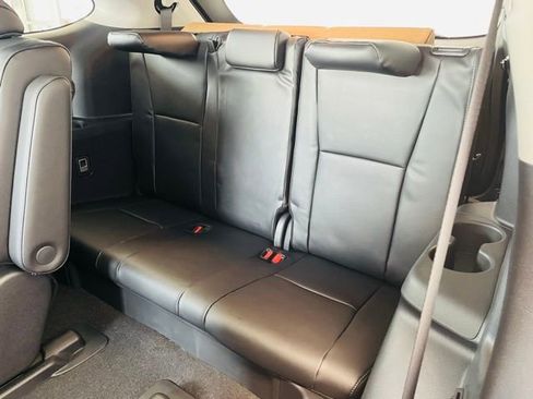 New 2026 Toyota Highlander Platinum image 16