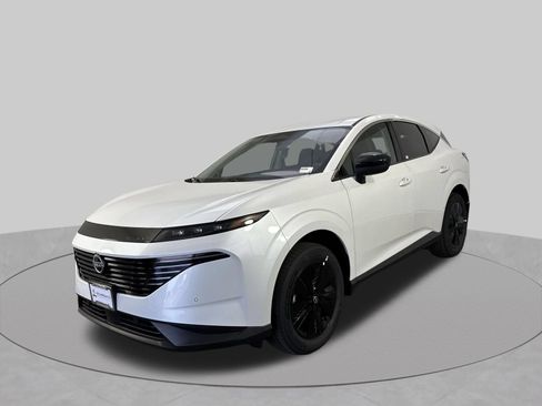 Used 2025 Nissan Murano SV AWD/4WD image 2