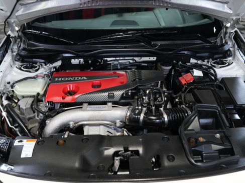 Used 2018 Honda Civic Type R image 47