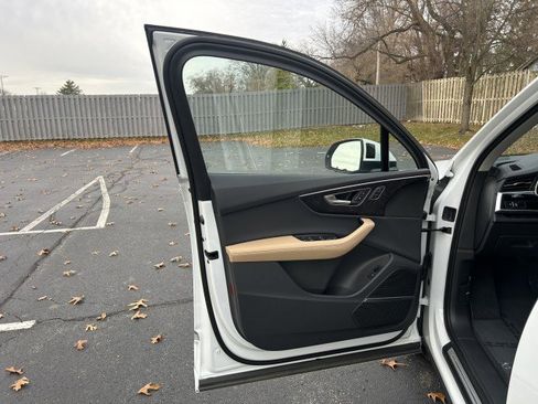 Certified 2025 Audi Q7 3.0T Premium Plus w/ Premium Plus Package image 19