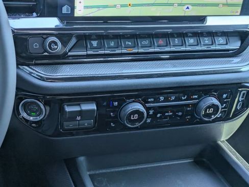 New 2026 Chevrolet Silverado 2500 ZR2 AWD/4WD image 22