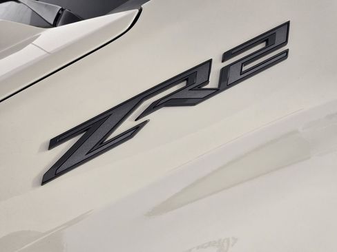 New 2026 Chevrolet Silverado 1500 ZR2 w/ Dark Appearance Package image 10