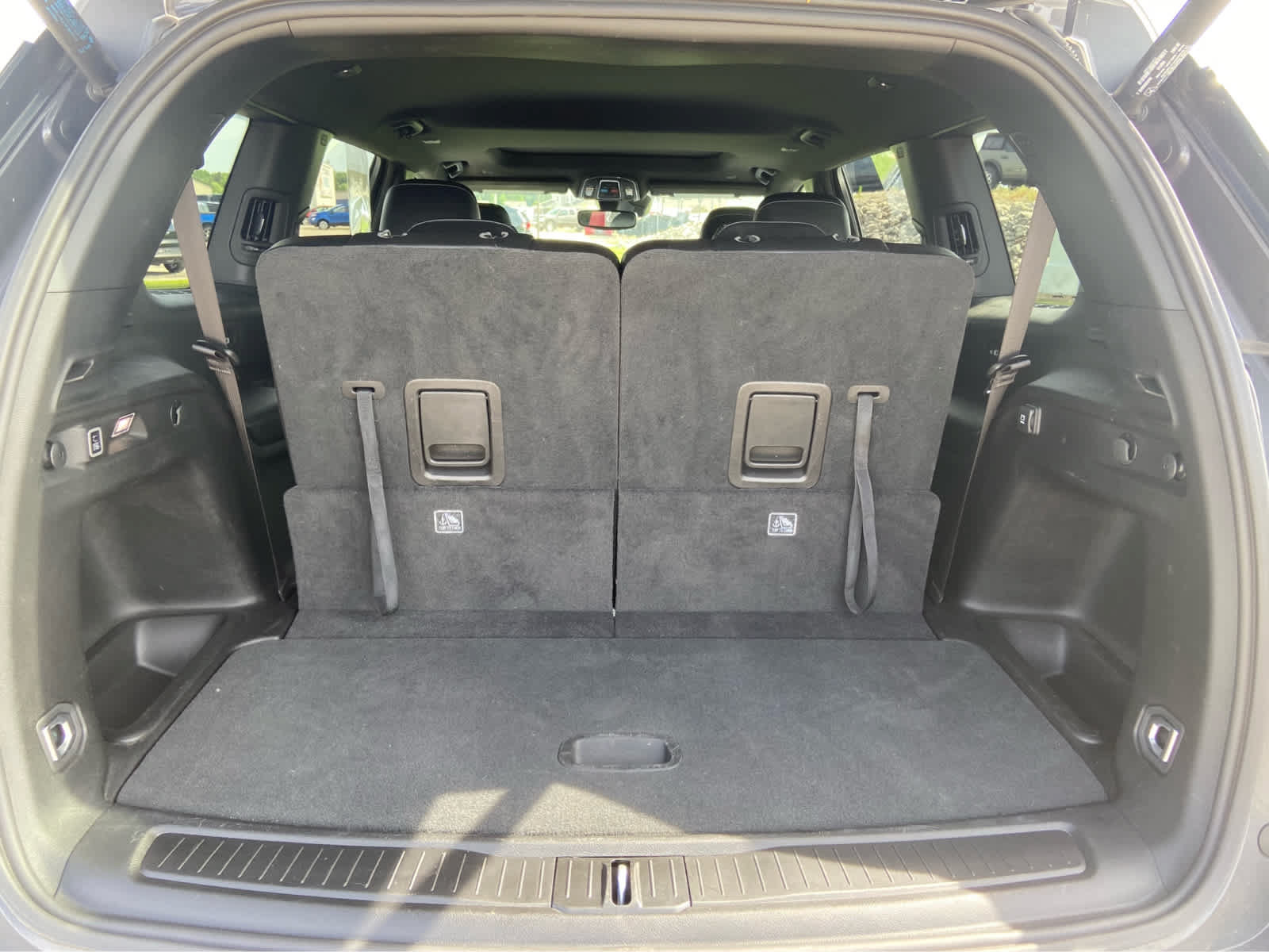 Used 2024 Jeep Grand Cherokee L Altitude AWD/4WD image 10