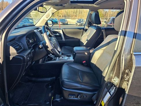 Used 2022 Toyota 4Runner Limited image 22