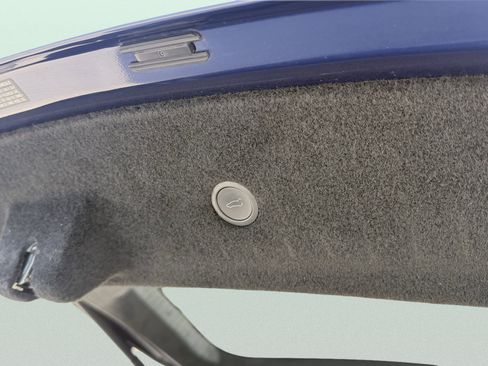 Used 2021 Tesla Model S Plaid image 11