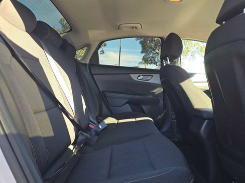 Used 2021 Kia Forte LXS image 12