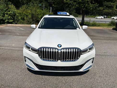 Used 2022 BMW 750i xDrive AWD/4WD image 2