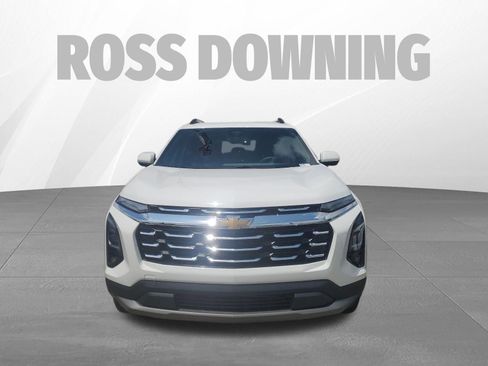 Used 2025 Chevrolet Equinox LT w/ Convenience Package II FWD image 2
