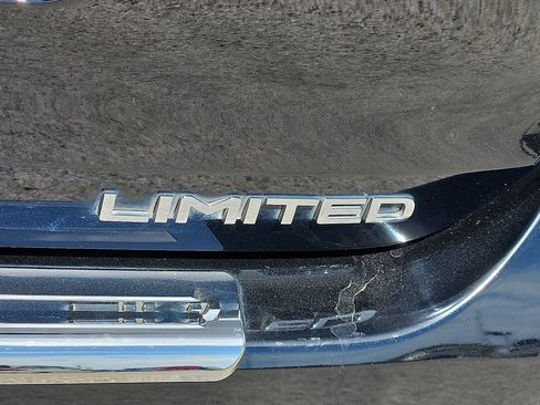 Used 2020 Toyota Highlander Limited FWD image 15