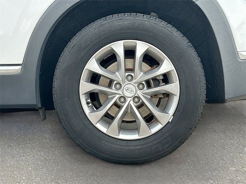 Used 2020 Hyundai Santa Fe SEL w/ Cargo Package image 27