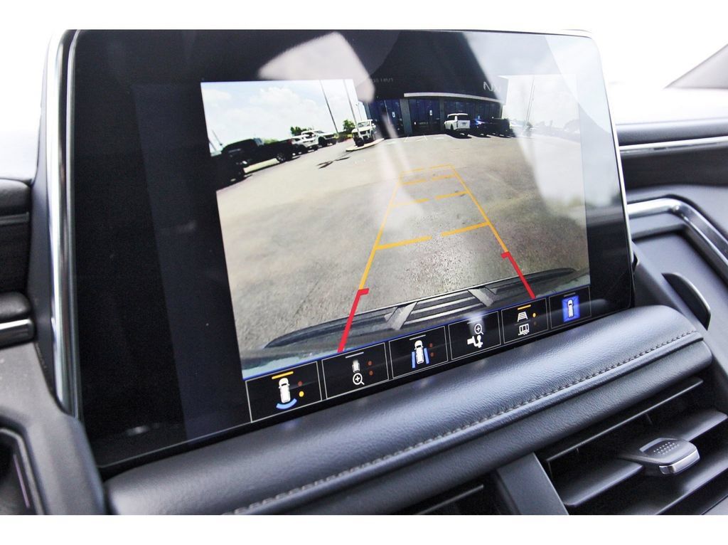 Used 2022 Chevrolet Tahoe LT w/ LT Signature Plus Package RWD image 27