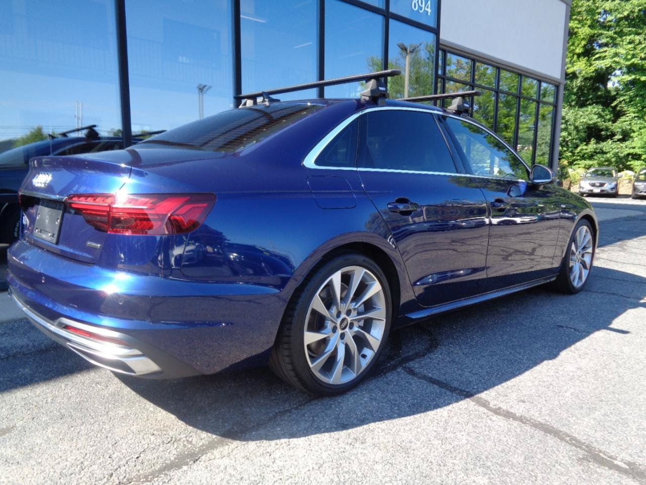 Used 2022 Audi A4 2.0T Premium Plus AWD/4WD image 5