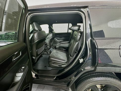 Used 2023 Jeep Grand Cherokee L Laredo AWD/4WD image 22