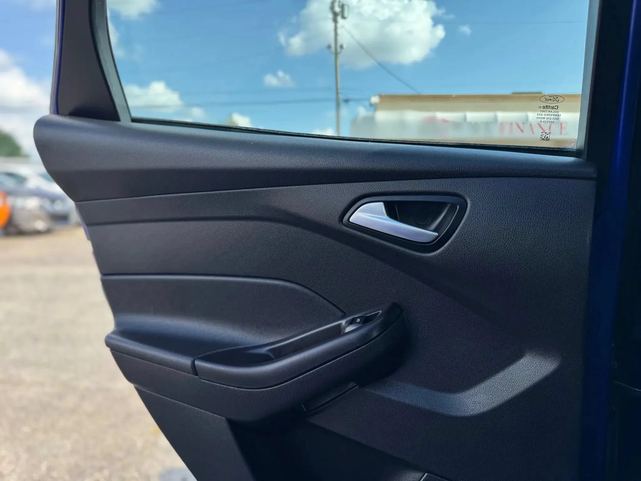 Used 2014 Ford Focus SE w/ Equipment Group 201A FWD image 30