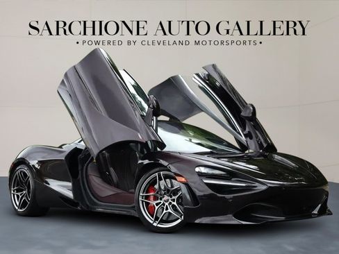 Used 2018 McLaren 720S Performance image 1