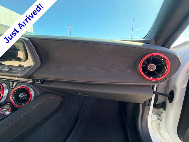 Used 2021 Chevrolet Camaro ZL1 RWD image 25