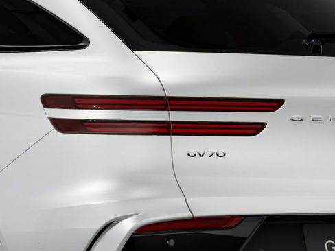 New 2026 Genesis GV70 3.5T Sport Prestige image 10