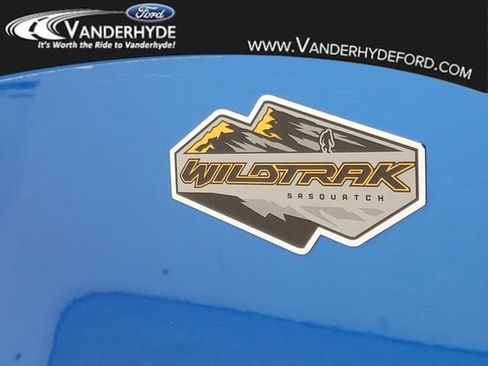 Used 2024 Ford Bronco Wildtrak image 6