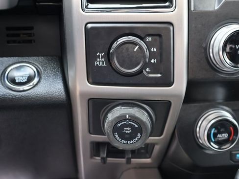 Certified 2020 Ford F150 Platinum w/ Equipment Group 701A Luxury image 26