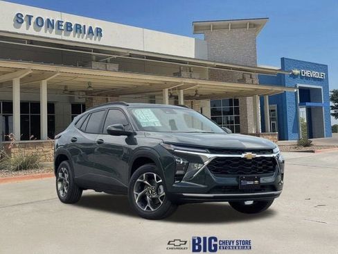 New 2026 Chevrolet Trax LT w/ Driver Confidence Package image 1