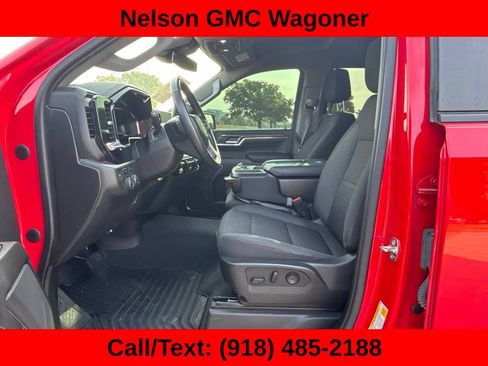 Used 2023 Chevrolet Silverado 1500 LT w/ Convenience Package II AWD/4WD image 15