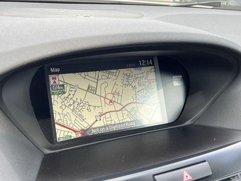 Used 2018 Acura TLX w/ Technology Package image 17