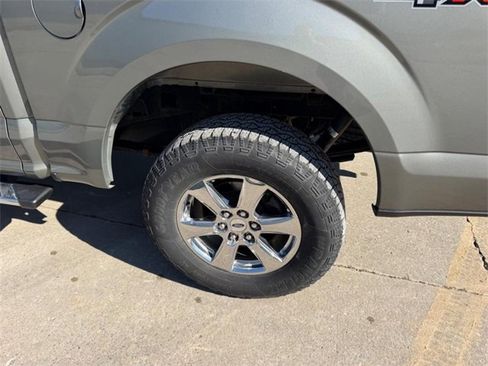 Used 2019 Ford F150 XLT w/ Equipment Group 302A Luxury image 6