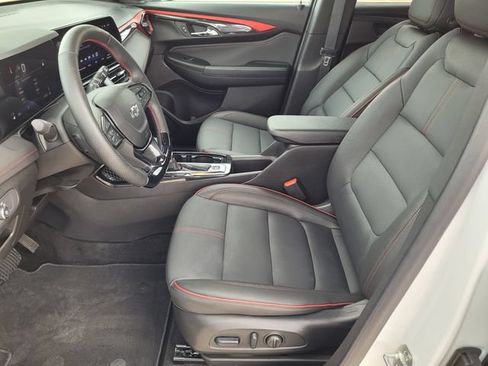Used 2025 Chevrolet TrailBlazer RS FWD image 24
