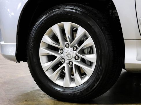 Used 2017 Lexus GX 460 image 52