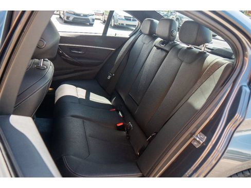 Used 2016 BMW 328i xDrive Sedan AWD/4WD image 16